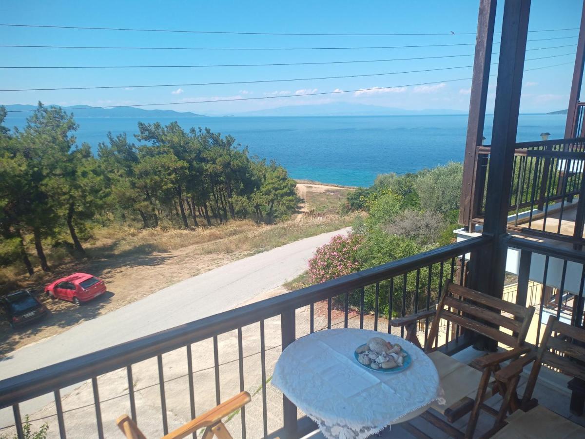 Ferienwohnung Μεζονετα Nea Roda Exterior foto