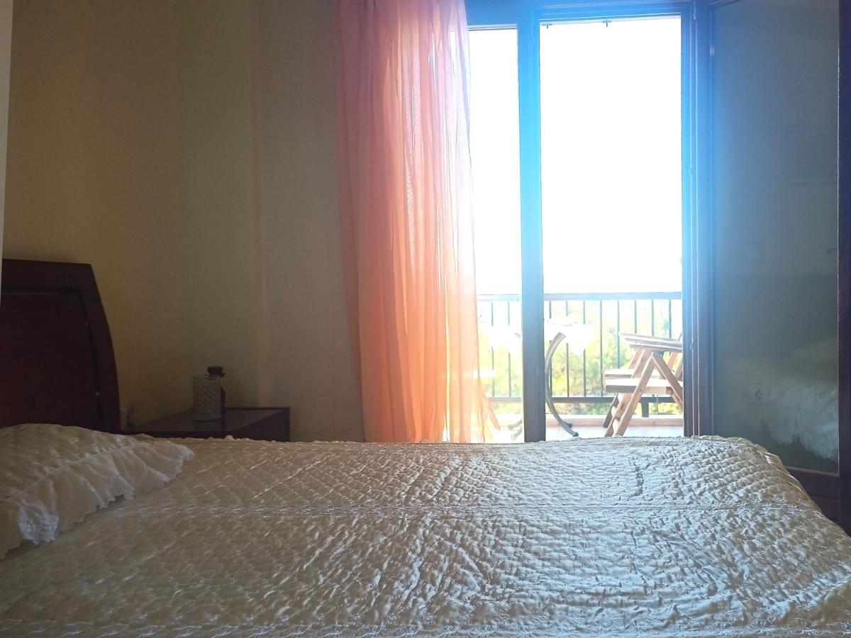Ferienwohnung Μεζονετα Nea Roda Exterior foto