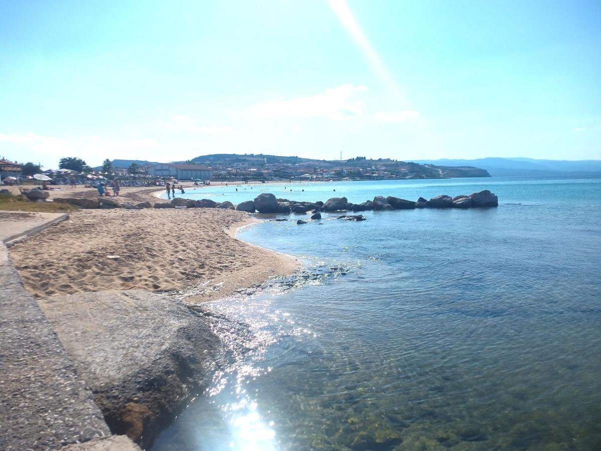 Ferienwohnung Μεζονετα Nea Roda Exterior foto