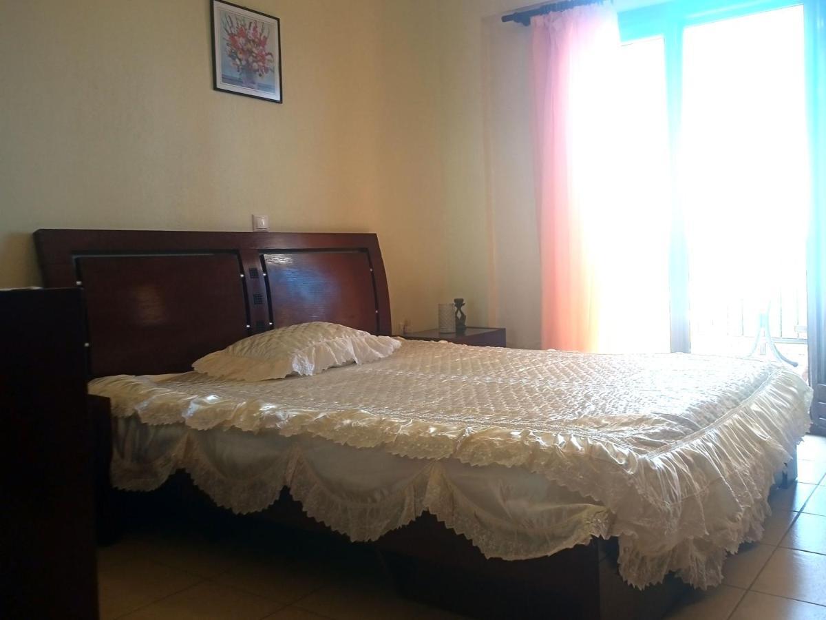 Ferienwohnung Μεζονετα Nea Roda Exterior foto