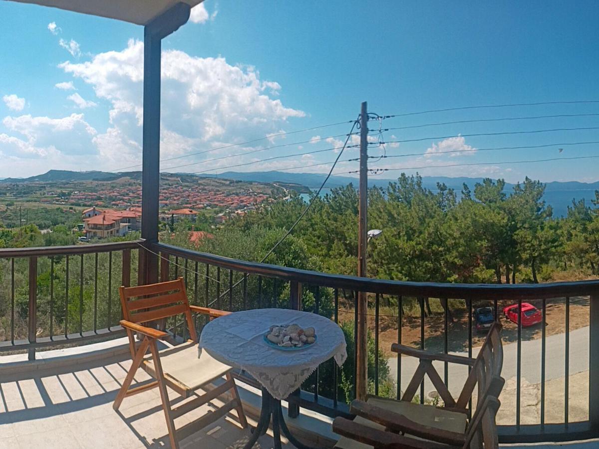 Ferienwohnung Μεζονετα Nea Roda Exterior foto